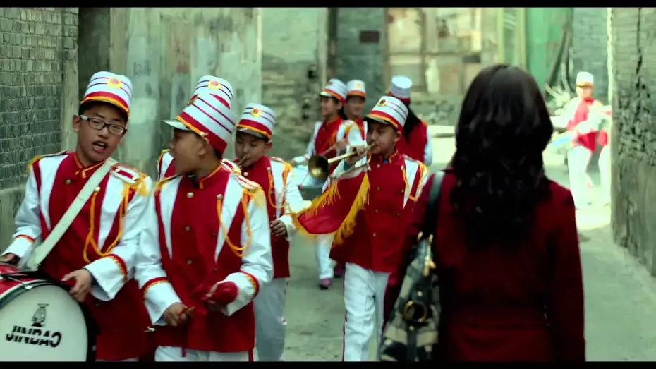 Видео к фильму И горы сдвигаются с места | Official Trailer