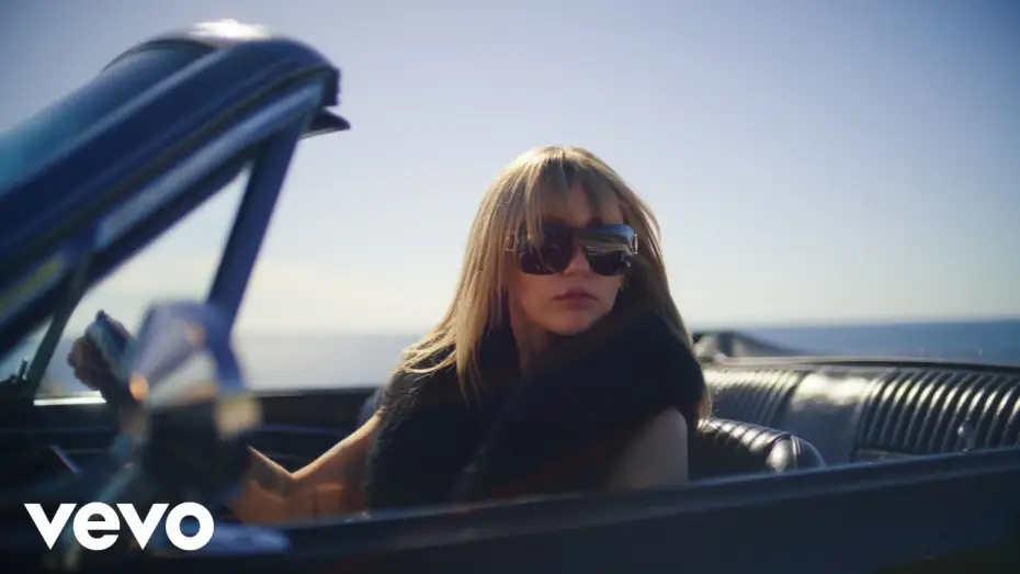 Видео к фильму Hannah Montana 20th Anniversary Special | Miley Cyrus - Younger You (From the "Hannah Montana 20th Anniversary Special")