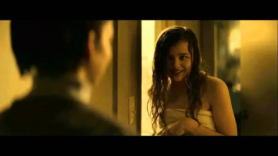 Видео к фильму Впусти меня. Сага — Let Me In - Abby's Shower Scene