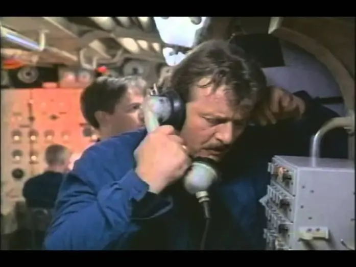 Видео к фильму Враждебные воды | Hostile Waters Trailer 1997