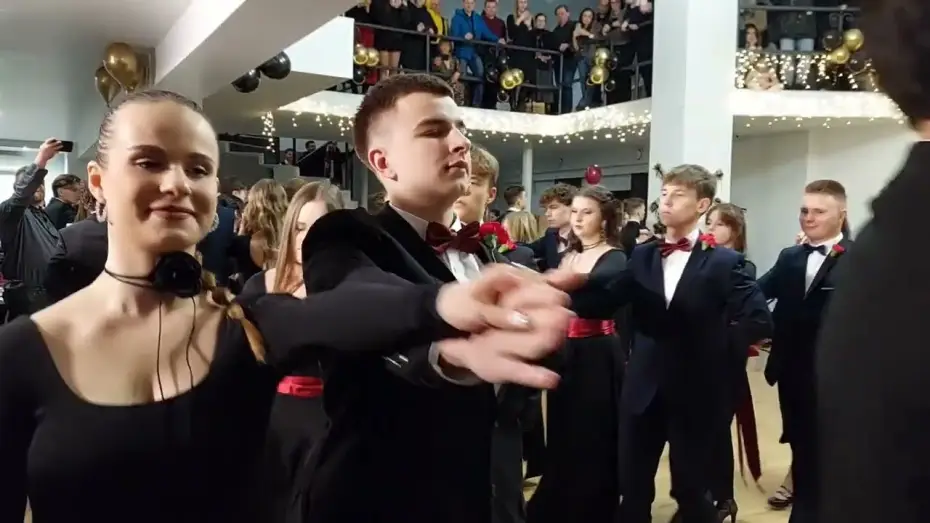 Видео к фильму Rise of Volunteers | Studni&oacute;wka I LO w Lesznie