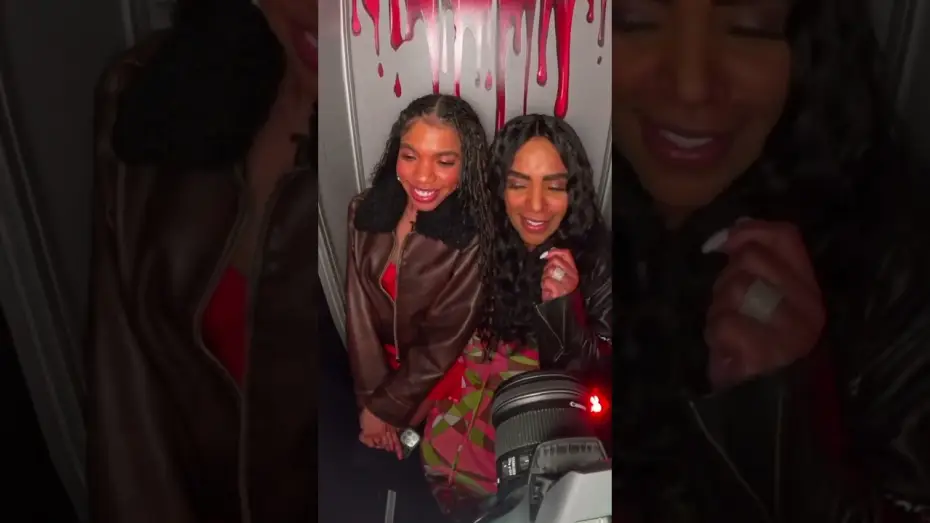 Видео к фильму Влюблённые глаза | Scare Booth