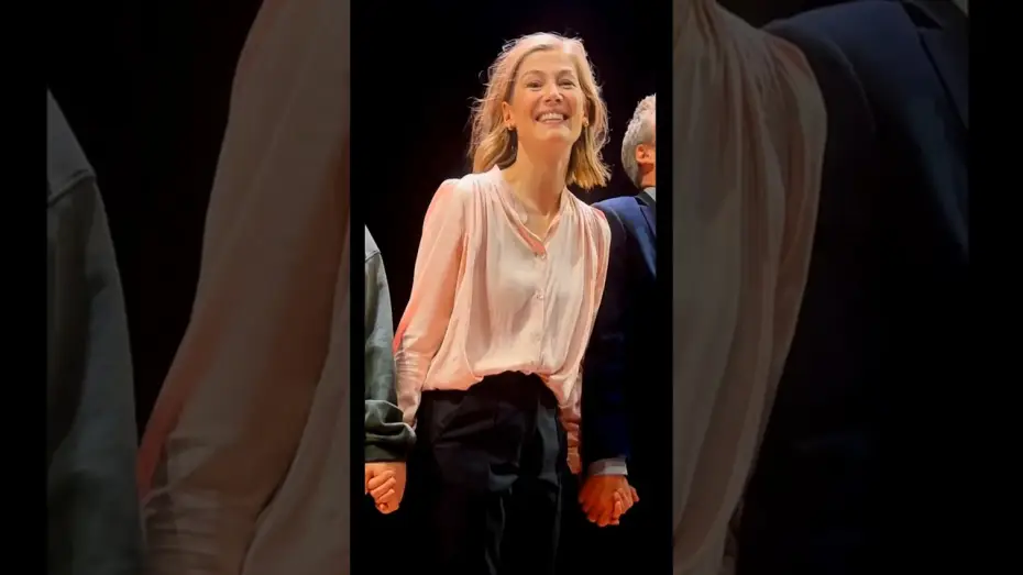 Видео к фильму National Theatre Live: Inter Alia | Best Inter Alia curtain calls with Rosamund Pike at the National Theatre.