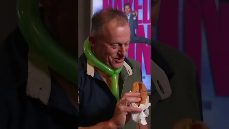 Видео к фильму Голый пистолет | Audience Reviews