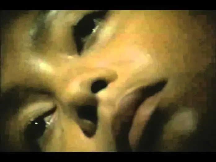 Видео к фильму Осажденные | Besieged Trailer 1998