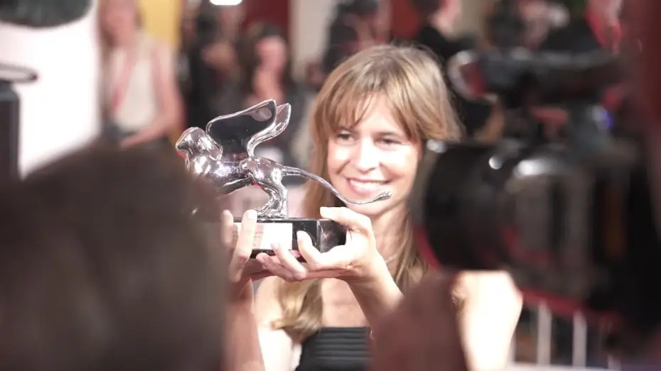 Видео к фильму Горная невеста | Venezia 81 - Grand Jury Prize Interviews