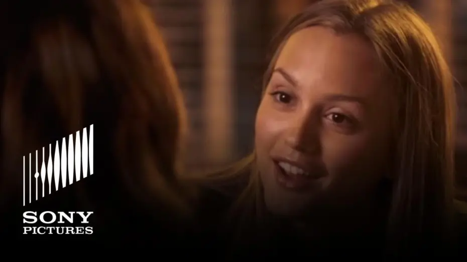 Видео к фильму Соседка по комнате | Trailer