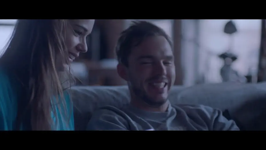 Видео к фильму Новизна | Newness UK Trailer- Nicholas Hoult | Laia Costa