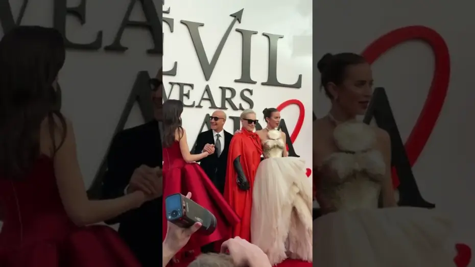 Видео к фильму Дьявол носит Prada 2 | In Theaters May 1