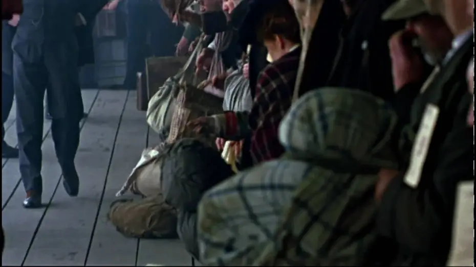 Видео к фильму Golden Door | Golden Door - Promo/Trailer - HD 1080p