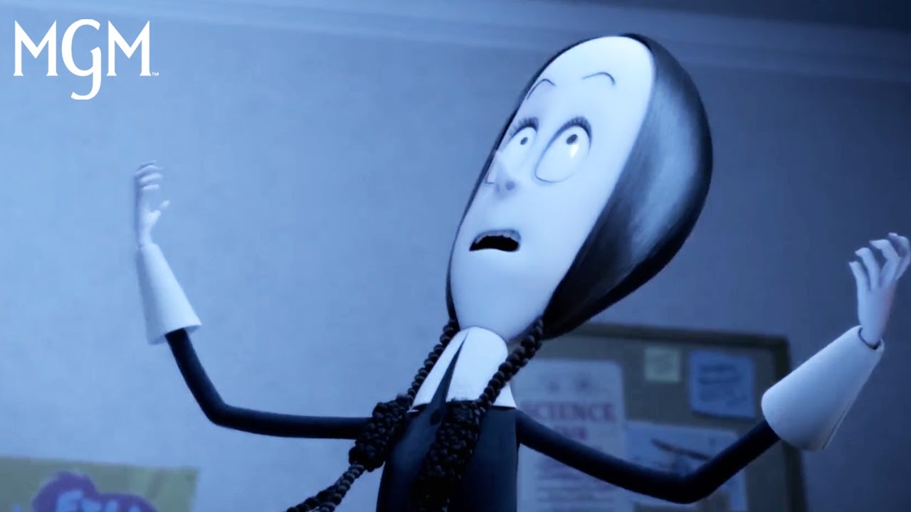 Видео к фильму Семейка Аддамс | THE ADDAMS FAMILY (2019) | Wednesday's Frog Science Experiment | MGM