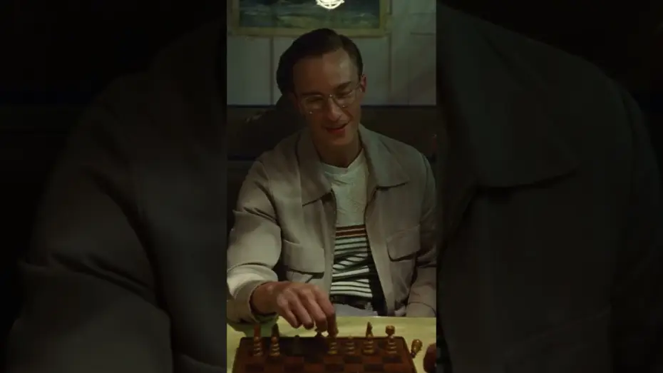 Видео к фильму Квир — "All I'm asking is..."