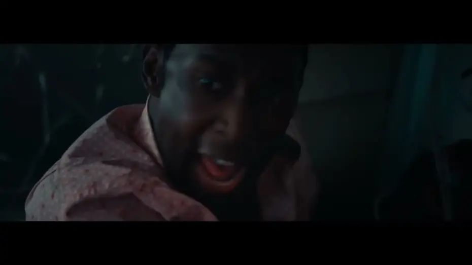 Видео к фильму Prey | Lion Attack