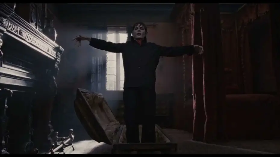 Видео к фильму Мрачные тени | Dark Shadows - Trailer 90'' - Al cinema dall'11 maggio