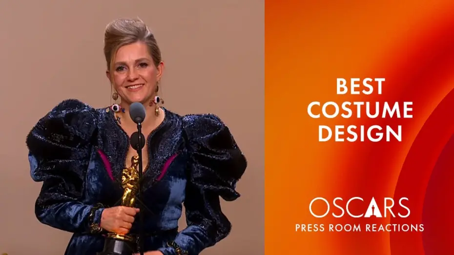 Видео к фильму Бедные-несчастные | Best Costume Design | 'Poor Things' | Holly Waddington | Oscars 2024 Press Room Speech