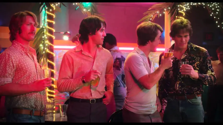 Видео к фильму Каждому своё | EVERYBODY WANTS SOME - extrait 4 - VOST