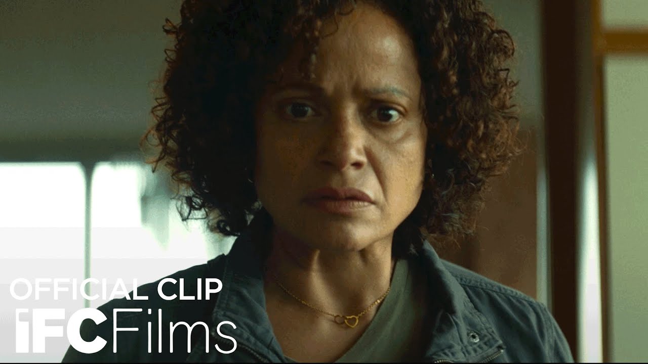 Видео к фильму Рождение/перерождение | "She's Alive"