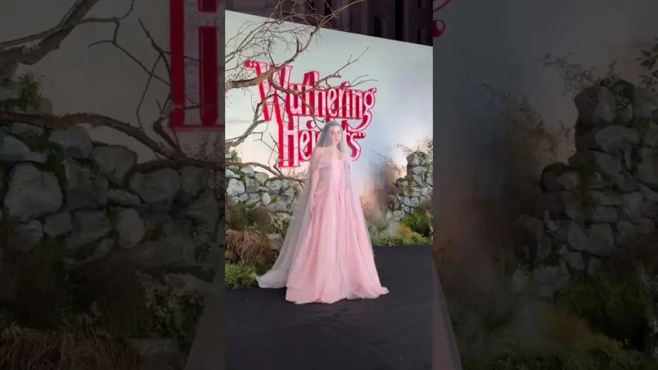 Видео к фильму Грозовой перевал | Ready to fall in love again and again, it's Charli xcx!