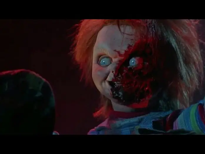 Видео к фильму Детские игры 3 | Chucky: El Mu&ntilde;eco Diab&oacute;lico 3 (1991) La Muerte de Chucky [Espa&ntilde;ol Latino]