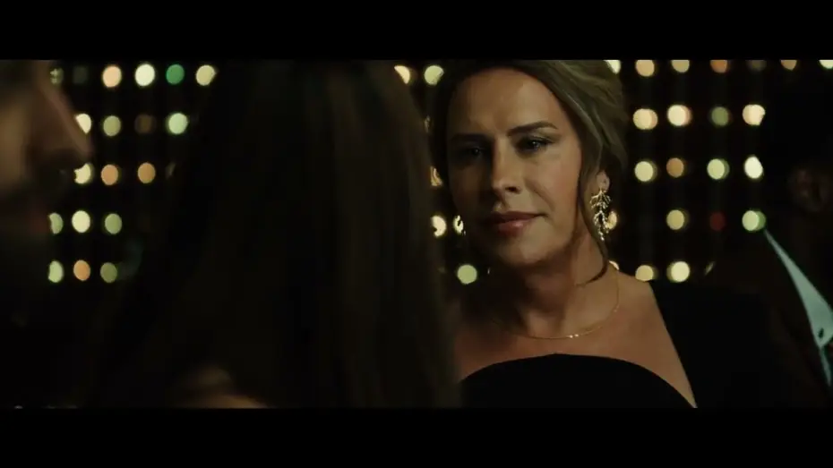 Видео к фильму Эмилия Перес | Emilia Perez di Jacques Audiard con Karla Sof&iacute;a Gasc&oacute;n, Zoe Salda&ntilde;a, Selena Gomez | Clip "Reunion"