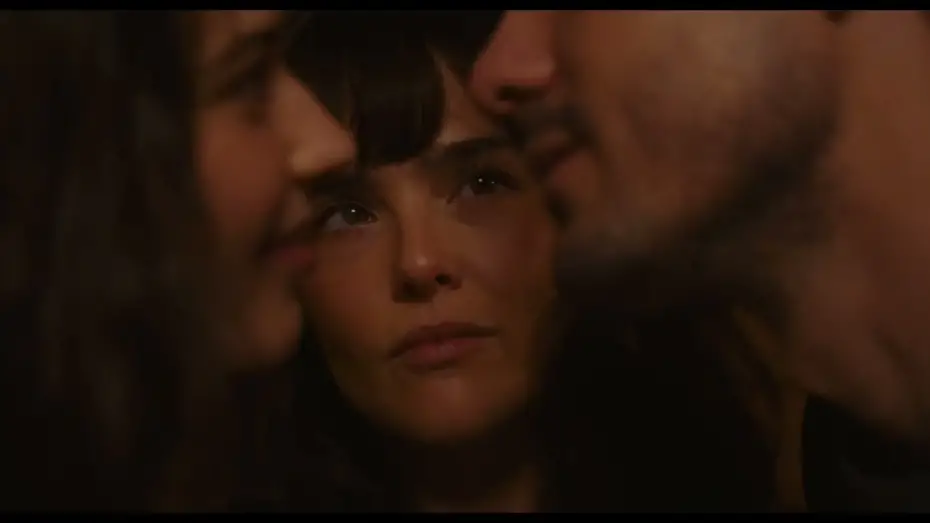 Видео к фильму Третья лишняя | Trailer (Ruby's Version)