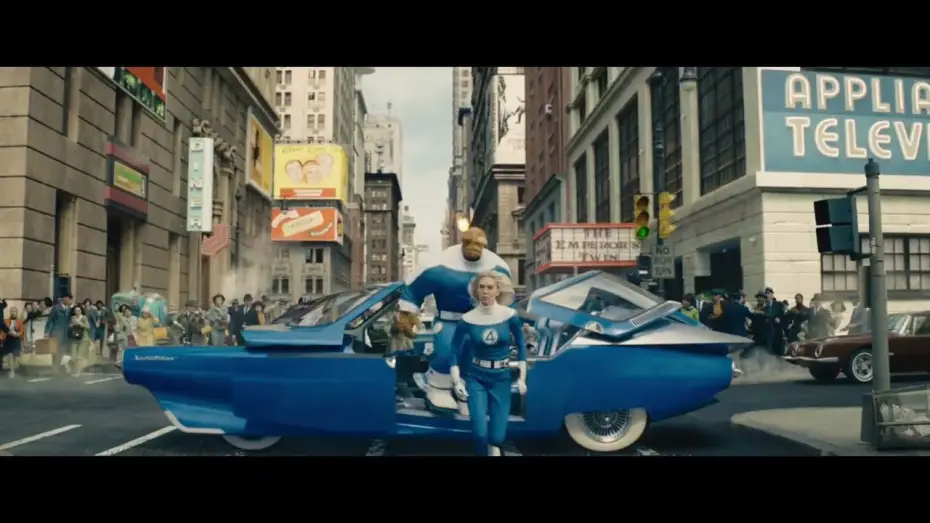 Видео к фильму Фантастическая четверка | Little Caesars &ndash; Giganto :30