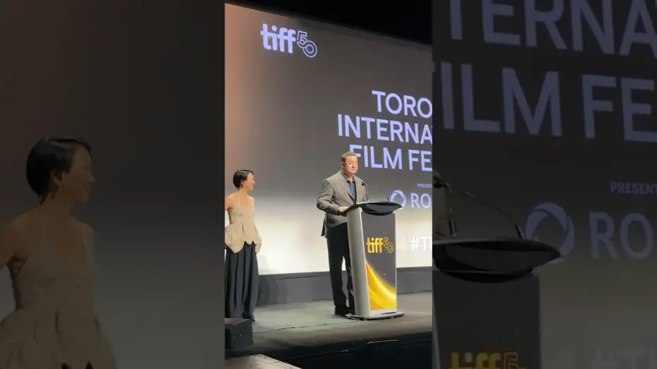 Видео к фильму Семья в аренду | TIFF World Premiere