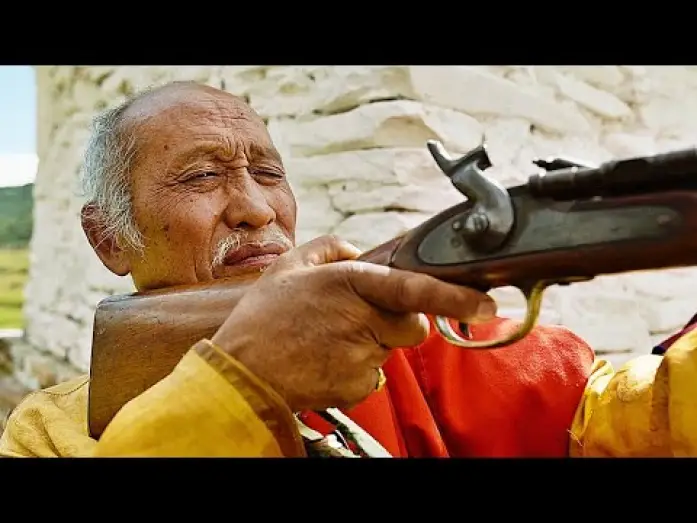 Видео к фильму Монах и ружьё | WAS WILL DER LAMA MIT DEM GEWEHR? | Trailer deutsch german [HD]