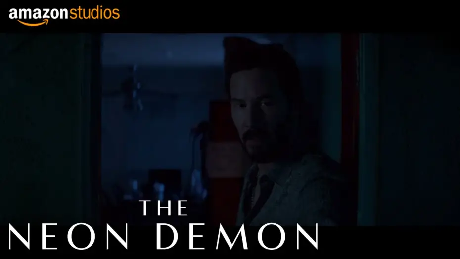 Видео к фильму Неоновый демон | Unwanted Guest (Movie Clip)