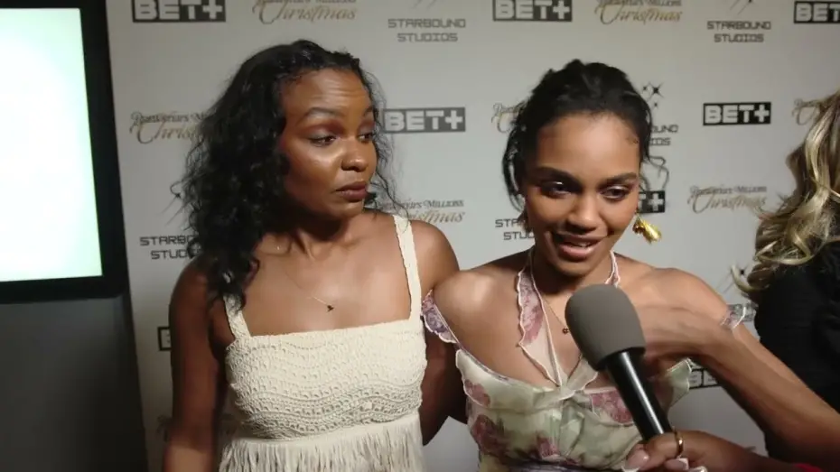 Видео к фильму Brewster&rsquo;s Millions: Christmas | Brewster's Millions: Christmas: Red Carpet