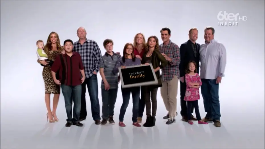 Видео к сериалу Американская семейка — Generique Modern Family HD