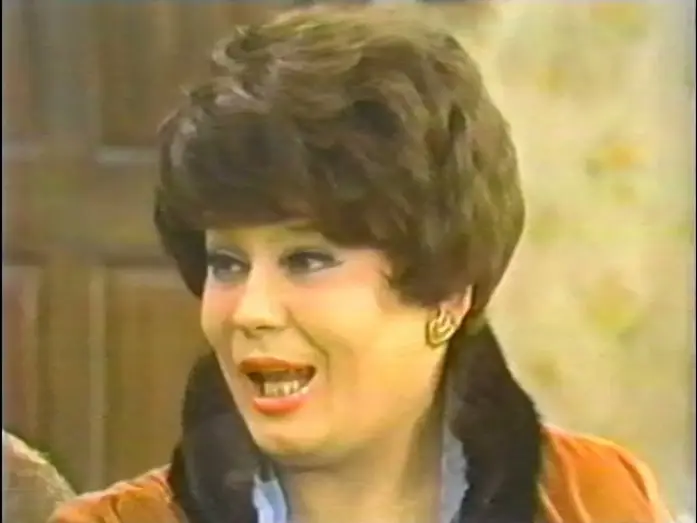 Видео к сериалу Все в семье — Clips: Beverly LaSalle's 1st time on ALL IN THE FAMILY, 1975, Lori Shannon