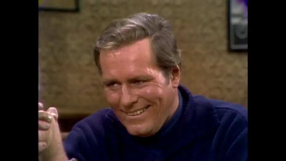 Видео к сериалу Все в семье — Clip: ALL IN THE FAMILY - 2/9/1971 - "Judging Books by Covers"