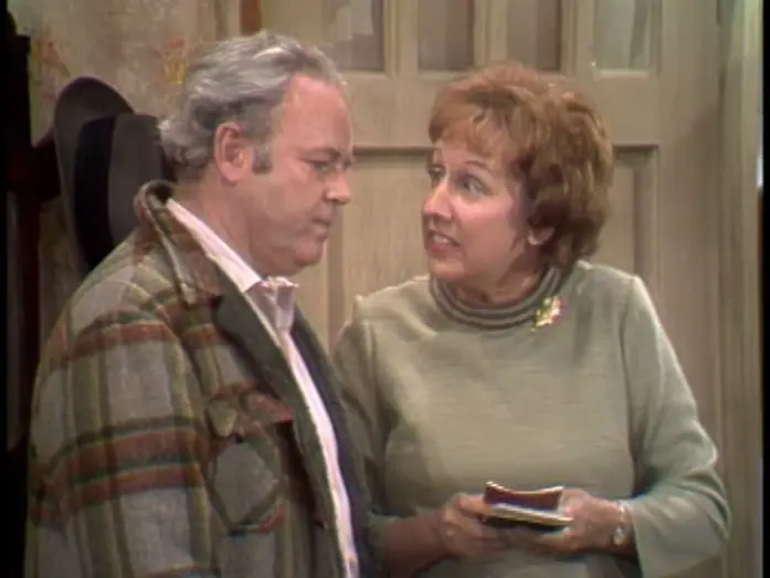 Видео к сериалу Все в семье — Archie and Edith Bunker meet the gays