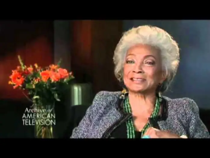 Видео к сериалу Звездный путь — Nichelle Nichols on the beginning of Star Trek - EMMYTVLEGENDS.ORG