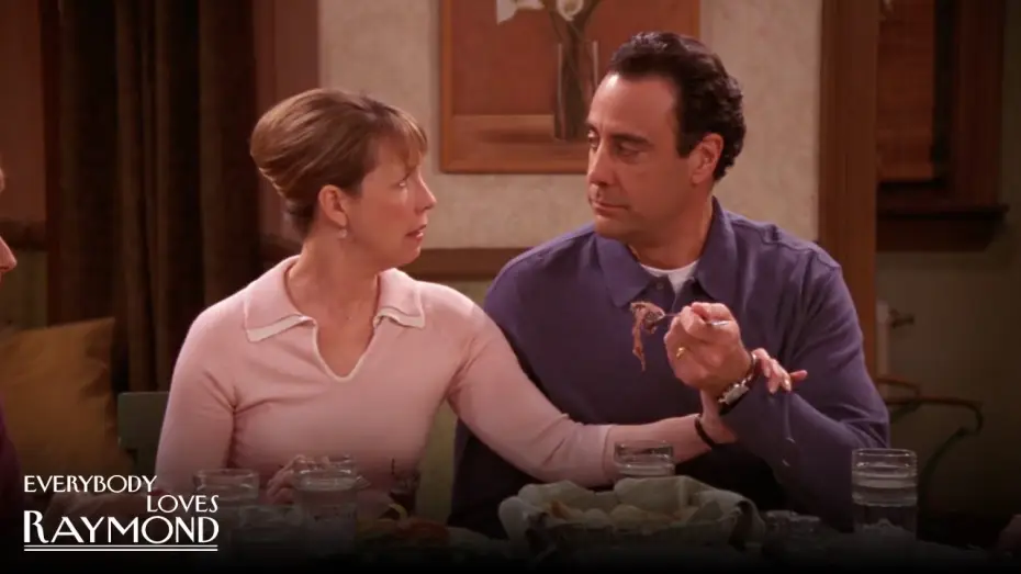 Видео к сериалу Все любят Рэймонда — Robert's Weird Chin Habit | Everybody Loves Raymond