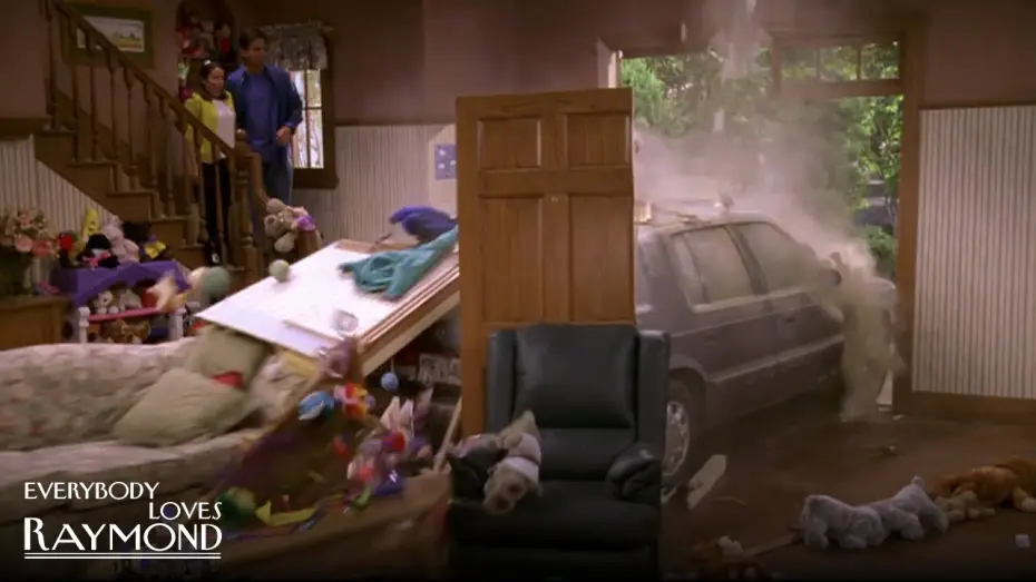 Видео к сериалу Все любят Рэймонда — You Thought Frank Was a Bad Driver... | Everybody Loves Raymond
