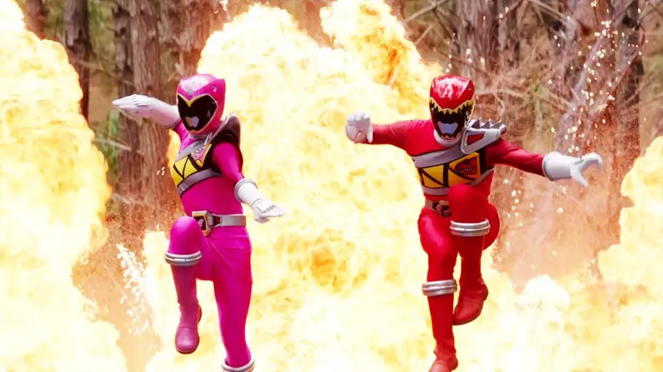 Видео к сериалу Могучие рейнджеры — Pouvoir du Passé | Dino Charge | E01 | Épisode Complet | Power Rangers pour les Enfants