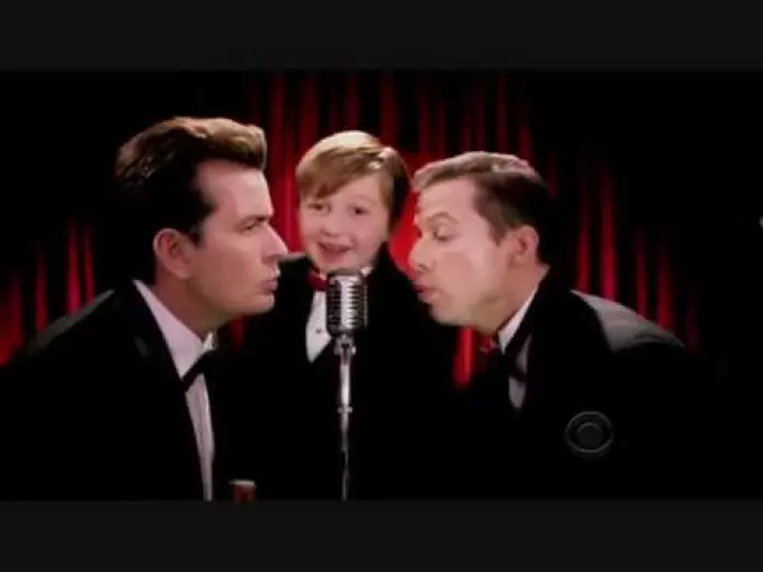 Видео к сериалу Два с половиной человека — Opening Theme Song