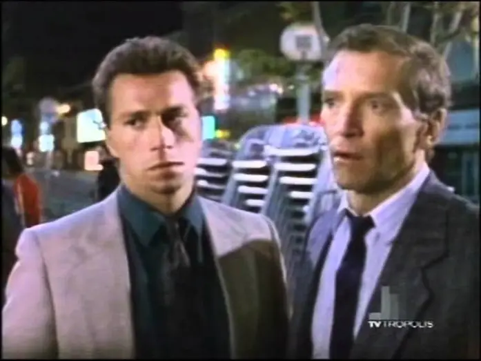 Видео к сериалу Ночная жара — Night heat