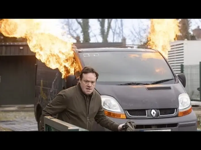 Видео к сериалу Город-сказка — Fair City- Tyler sets fire to Damons van