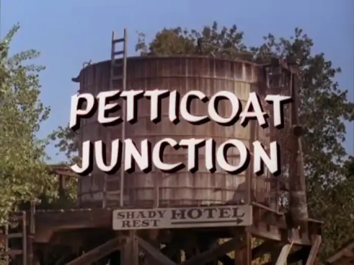 Видео к сериалу Станция Юбочкино — Petticoat Junction 1963 - 1970 Opening and Closing Theme HQ