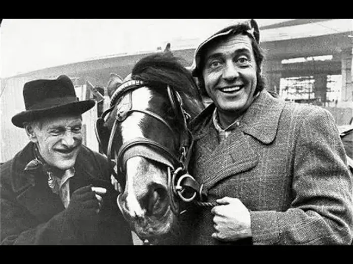 Видео к сериалу Стептоу и сын — Steptoe and son Intro