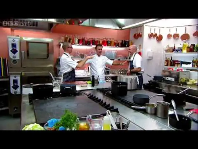 Видео к сериалу Великое британское меню — The Heat is On - Great British Menu, Series 5 Promo - BBC Two