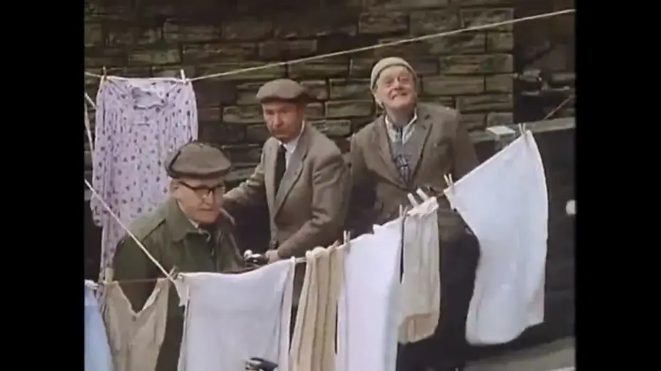 Видео к сериалу Last of the Summer Wine — Last Of The Summer Wine Theme And Opening Intro (1973 - 2010)