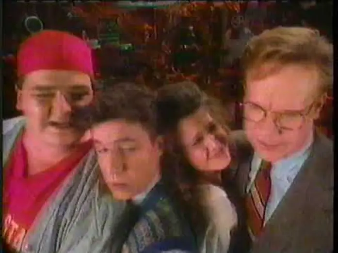 Видео к сериалу Голова Германа — Herman's Head Intro.