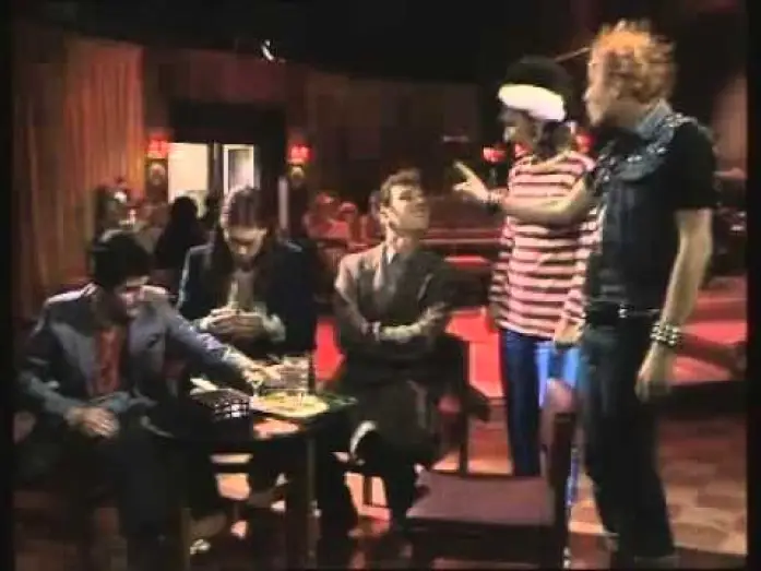 Видео к сериалу Молодые — The Young Ones S1E03   Boring Vyvyan's friends