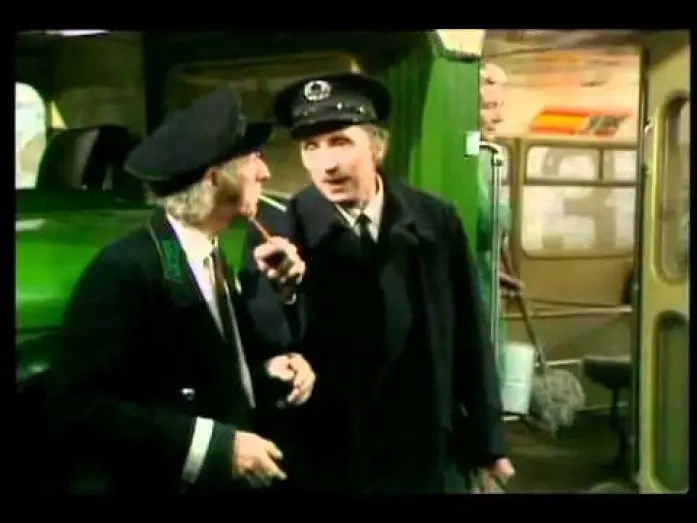 Видео к сериалу В автобусном парке — ON THE BUSES - Clip from Season 5 Ep. 14 - Stan the 'Cleaning Lady'