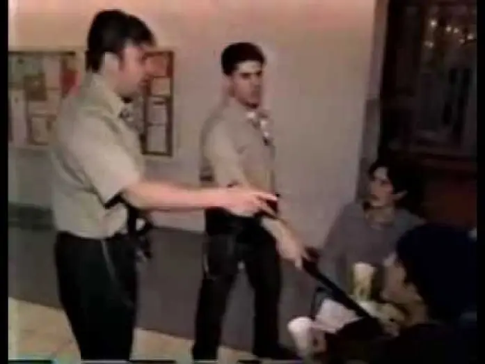 Видео к сериалу Street Cents — Street Cents - Mall Cops