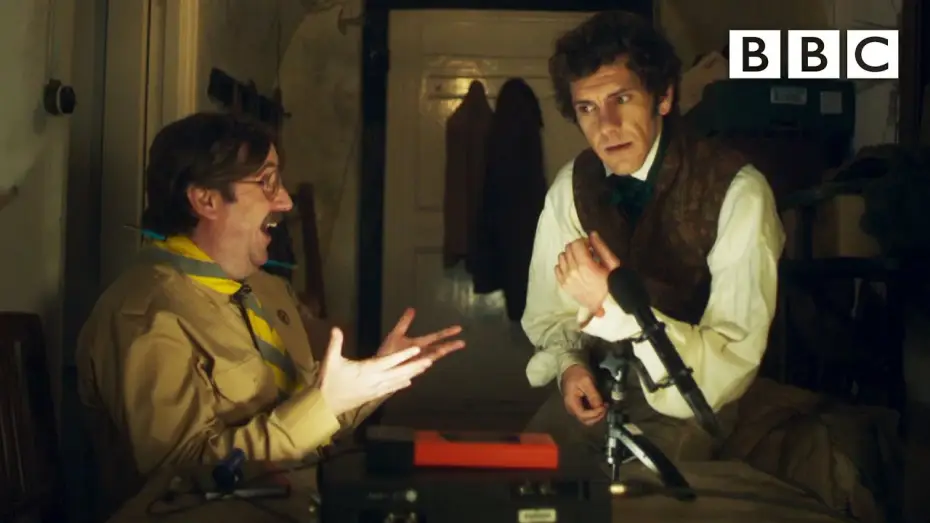 Видео к сериалу Призраки — Ghosts use paranormal detection device to start a radio station